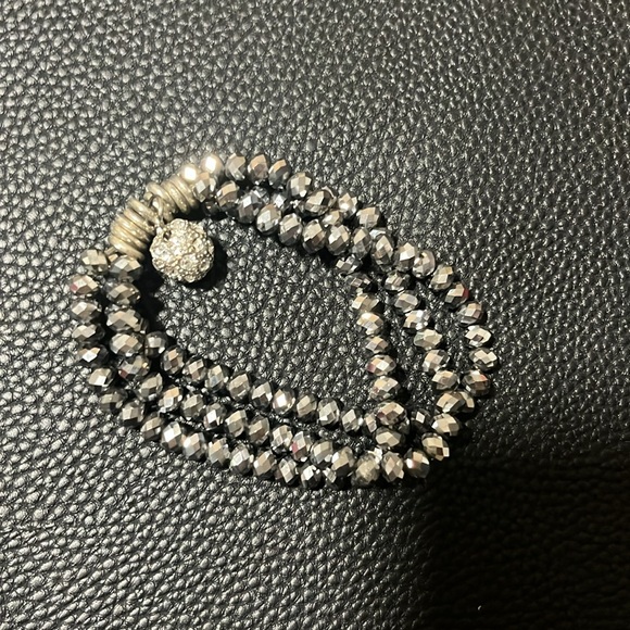 Silver leaders beaded bracelet - Picture 2 of 6